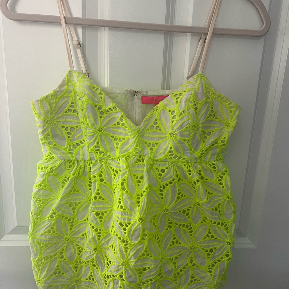 Lilly Pulitzer Lime Embroidered Top sz 00